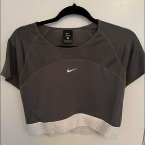 Nike Crop Top